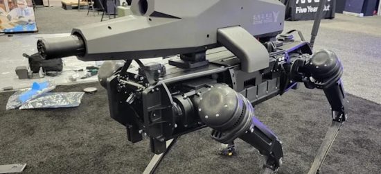 Tương lai đáng sợ: Ghost Robotics gắn súng vào chó robot
